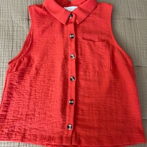 Monteau Sleeveless Red Button-Up Top M. NWOT